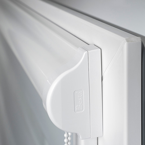 Montage mittels Klebehalter