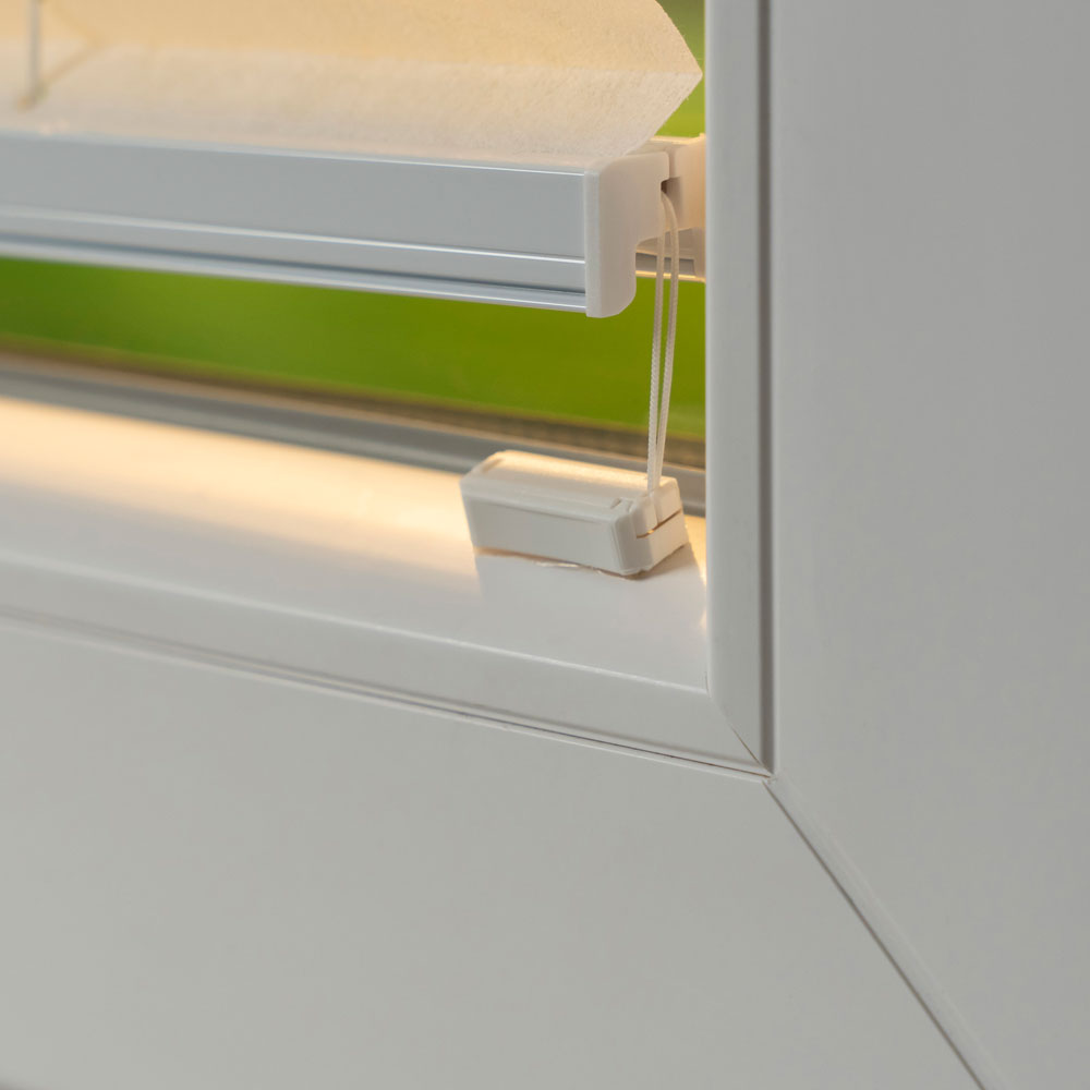 mit Spannschuhen verschraubt