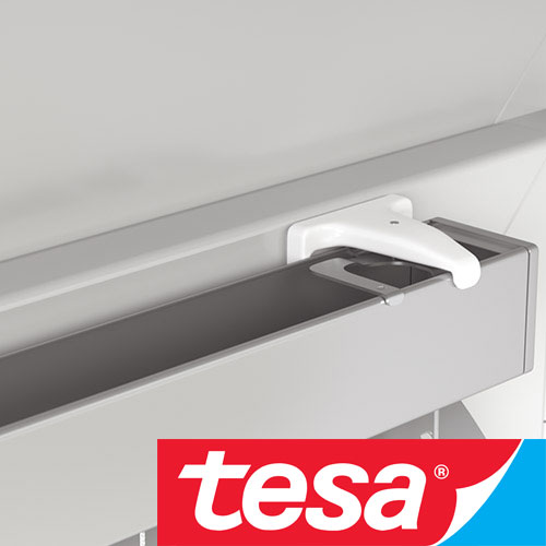 Montage mittels Klebeträger